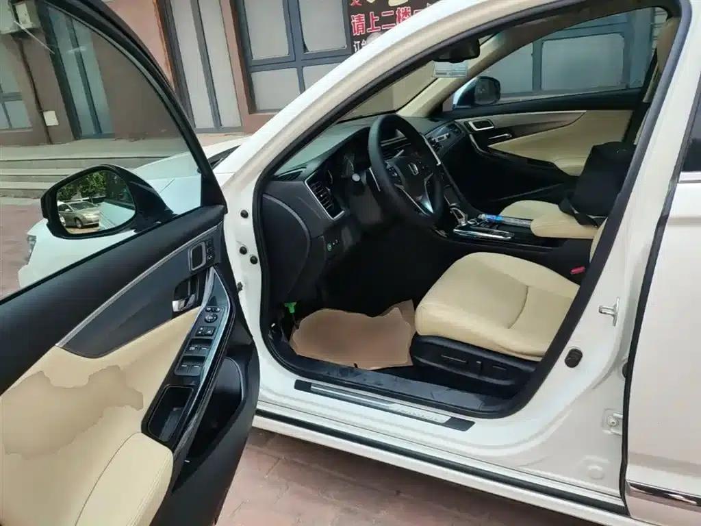 Spirior 2015 2.4L Premium Edition — миниатюра 16