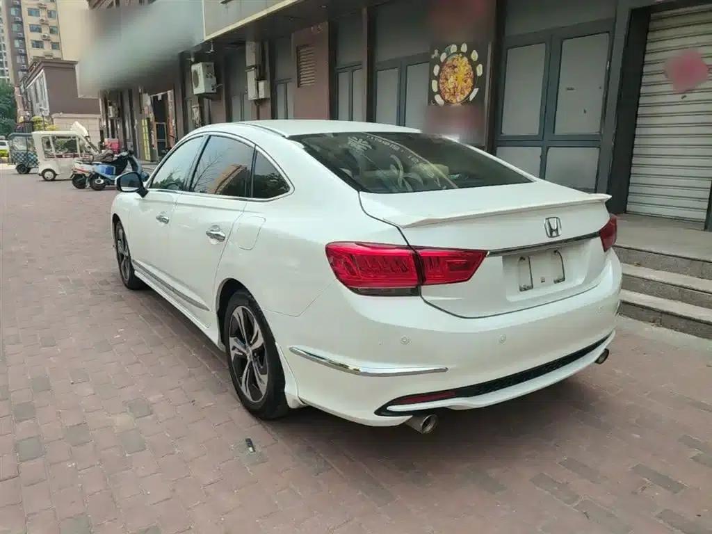 Spirior 2015 2.4L Premium Edition — миниатюра 5