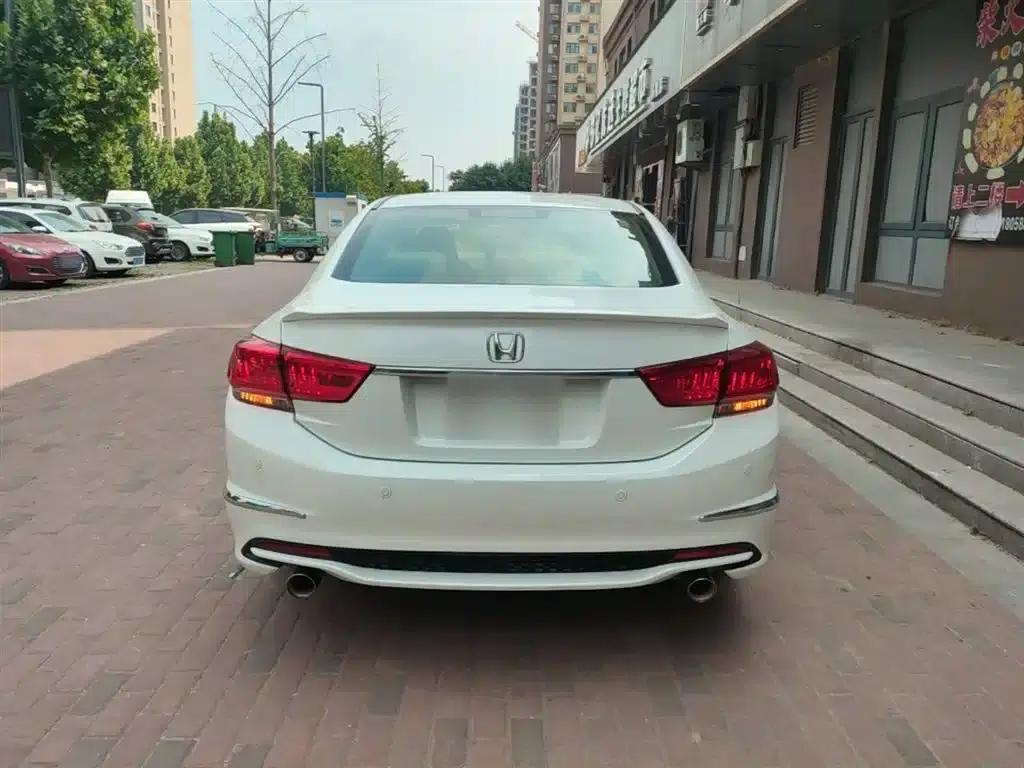 Spirior 2015 2.4L Premium Edition — миниатюра 6