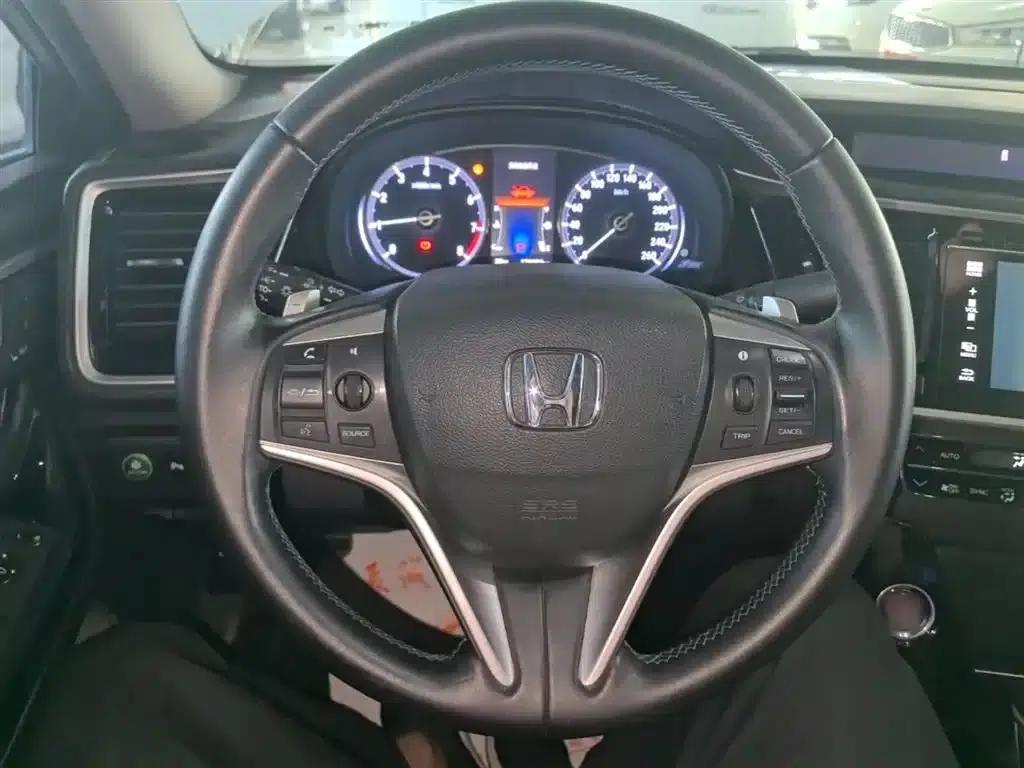 Spirior 2017 2.4L Luxury Edition — миниатюра 11