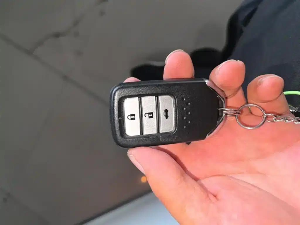 Spirior 2017 2.4L Luxury Edition — миниатюра 9