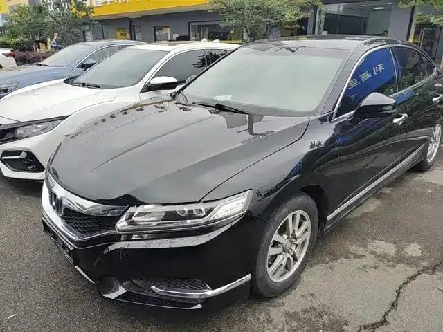 Spirior 2015 2.0L Premium Edition
