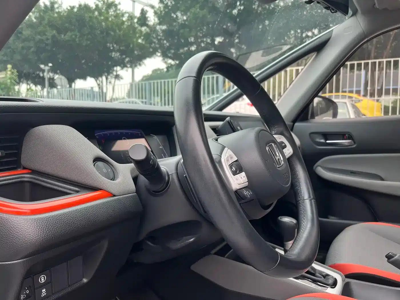 LIFE 2021 1.5L CVT SPO-SS Dynamic Edition — миниатюра 12