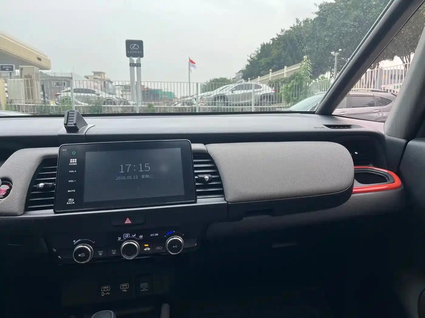 LIFE 2021 1.5L CVT SPO-SS Dynamic Edition — миниатюра 18
