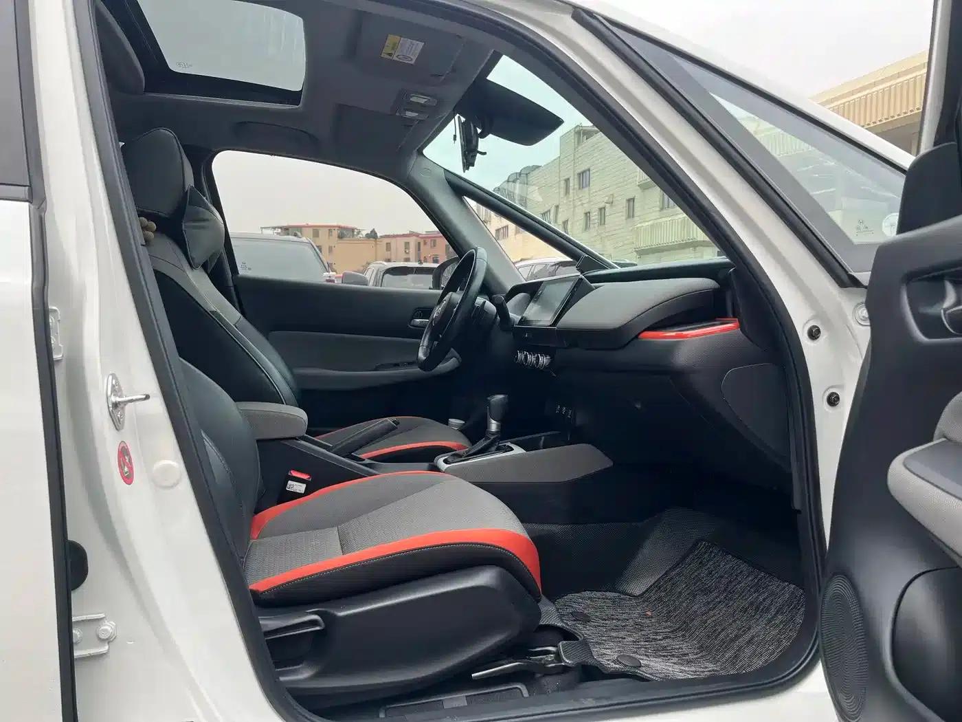 LIFE 2021 1.5L CVT SPO-SS Dynamic Edition — миниатюра 9