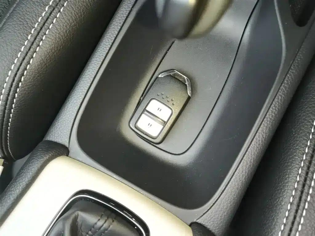 LIFE 2023 1.5L CVT SPORT Edition — миниатюра 9