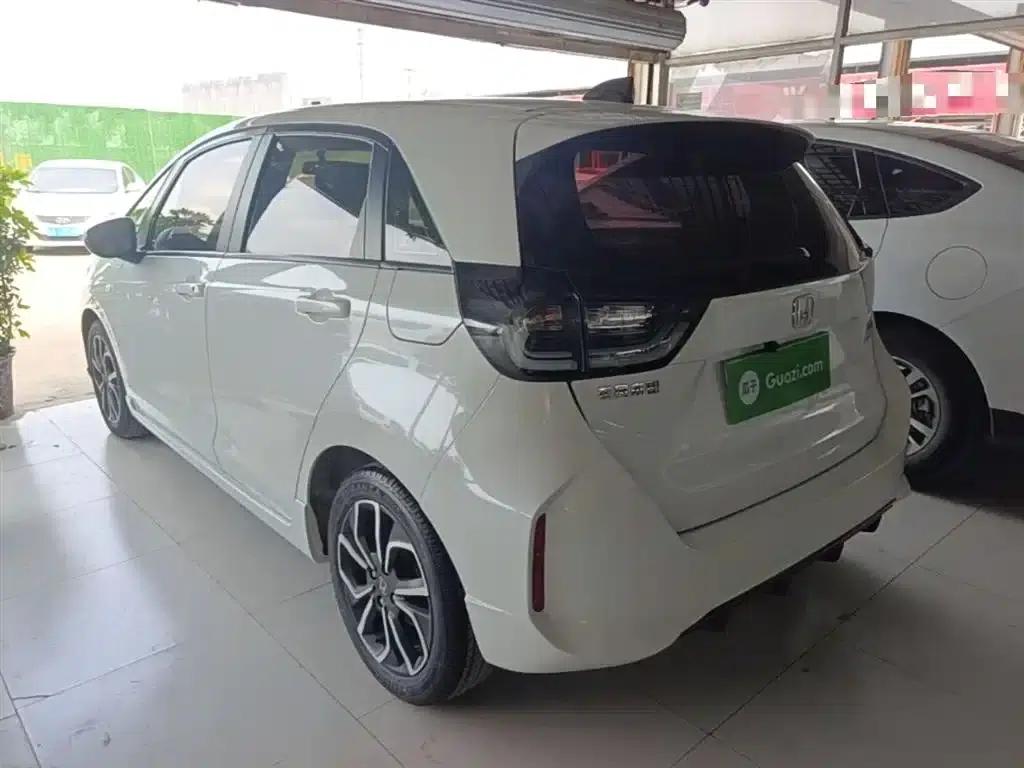 LIFE 2021 1.5L CVT SPORT Edition — миниатюра 5