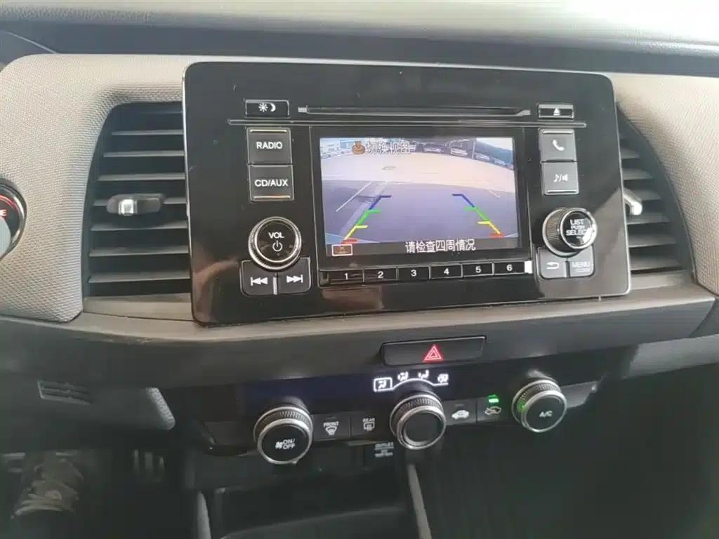 LIFE 2021 1.5L CVT SPORT Edition — миниатюра 13