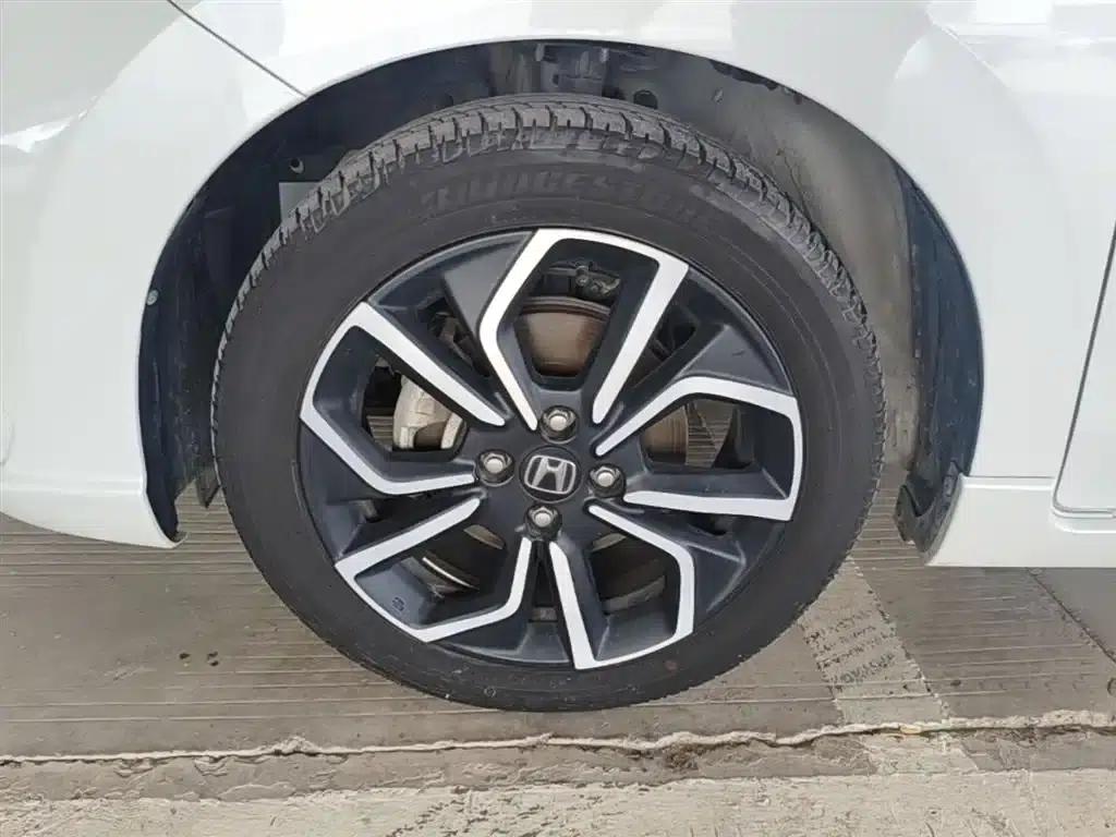 LIFE 2021 1.5L CVT SPORT Edition — миниатюра 23