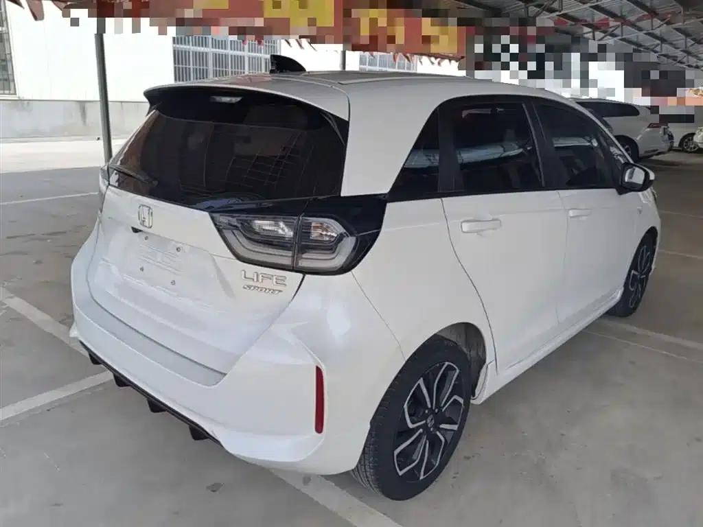 LIFE 2021 1.5L CVT SPORT Edition — миниатюра 7