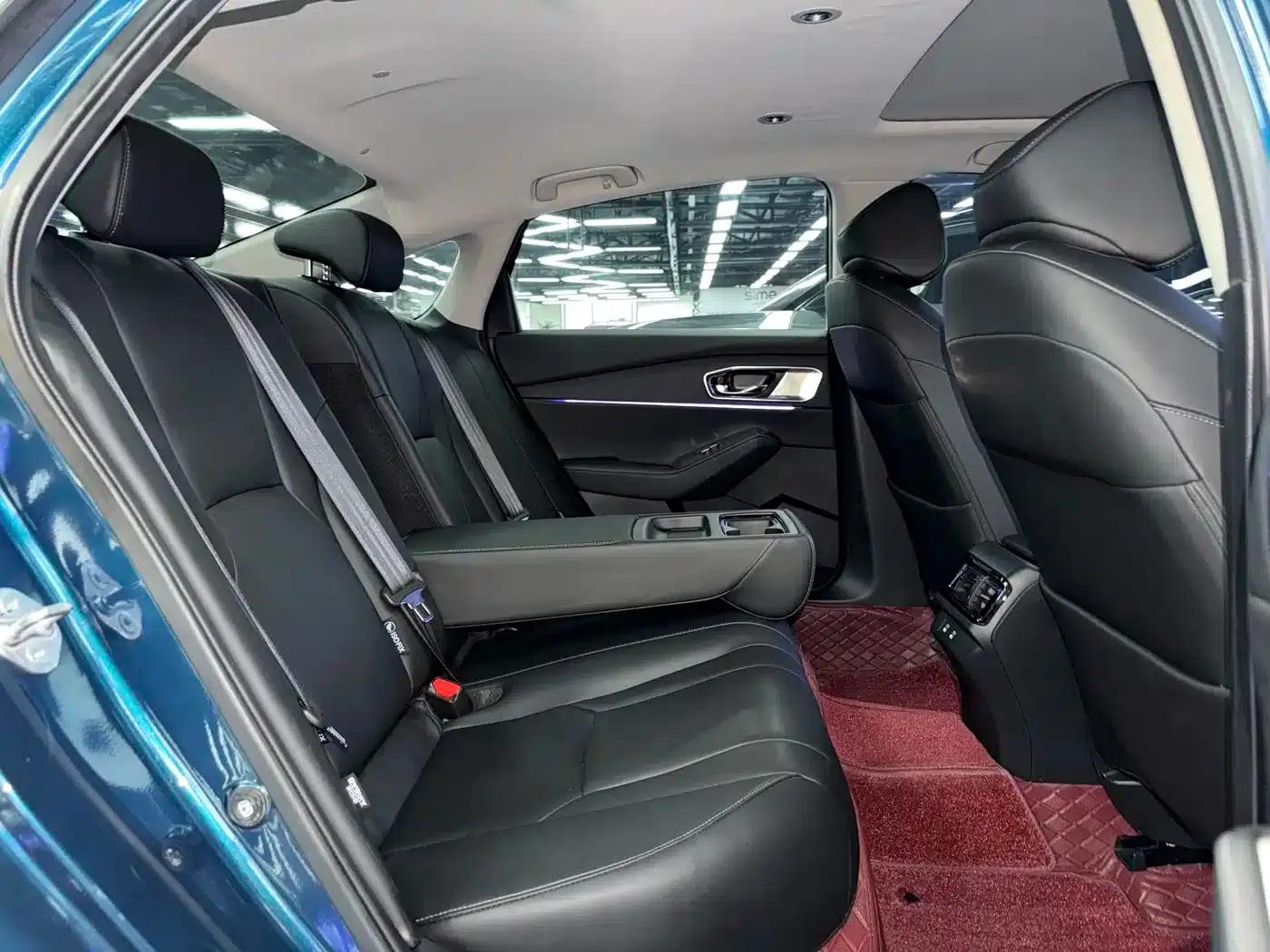 Accord PHEV 2023 2.0L e:PHEV Luxury Edition — миниатюра 11