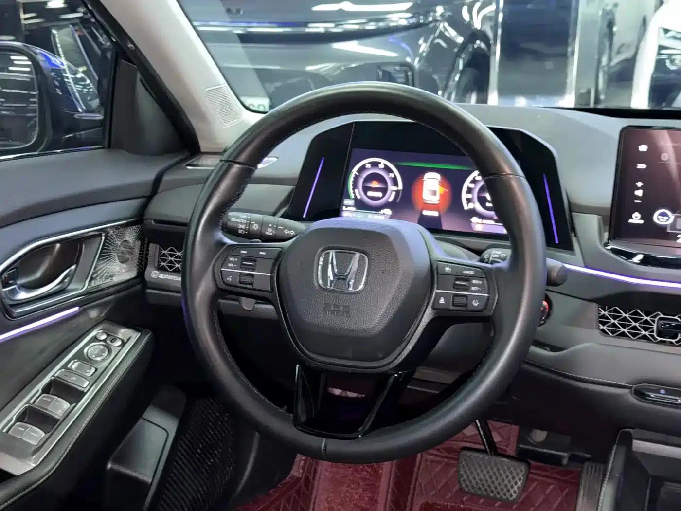 Accord PHEV 2023 2.0L e:PHEV Luxury Edition — миниатюра 13