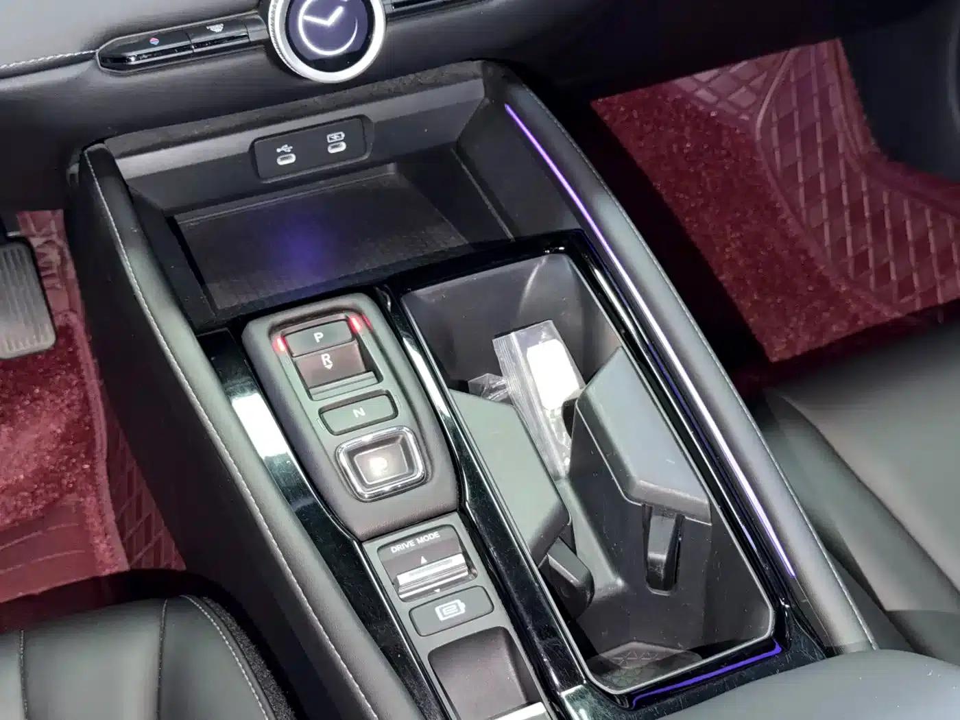 Accord PHEV 2023 2.0L e:PHEV Luxury Edition — миниатюра 14