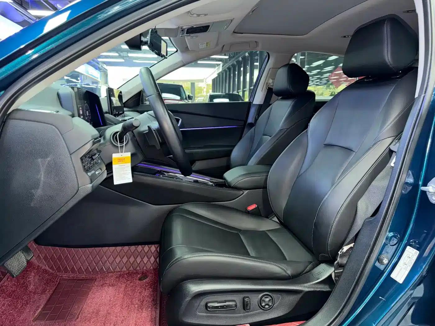Accord PHEV 2023 2.0L e:PHEV Luxury Edition — миниатюра 8