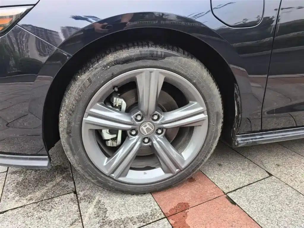 Accord PHEV 2023 2.0L e:PHEV Luxury Edition — миниатюра 22