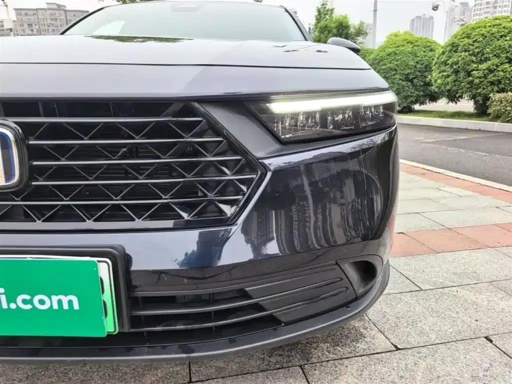 Accord PHEV 2023 2.0L e:PHEV Luxury Edition — миниатюра 23