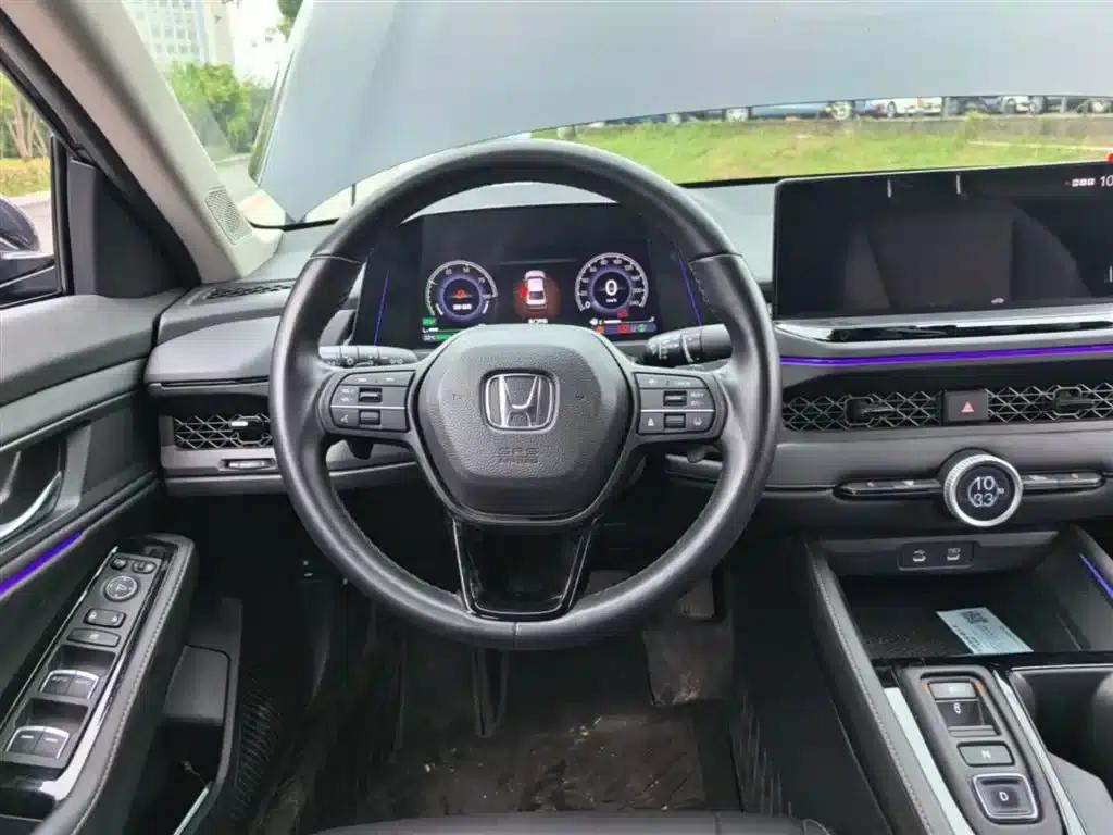 Accord PHEV 2023 2.0L e:PHEV Luxury Edition — миниатюра 10