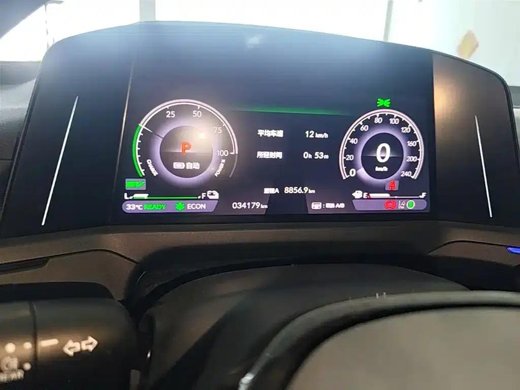 Accord PHEV 2023 2.0L e:PHEV Premium Edition — миниатюра 12