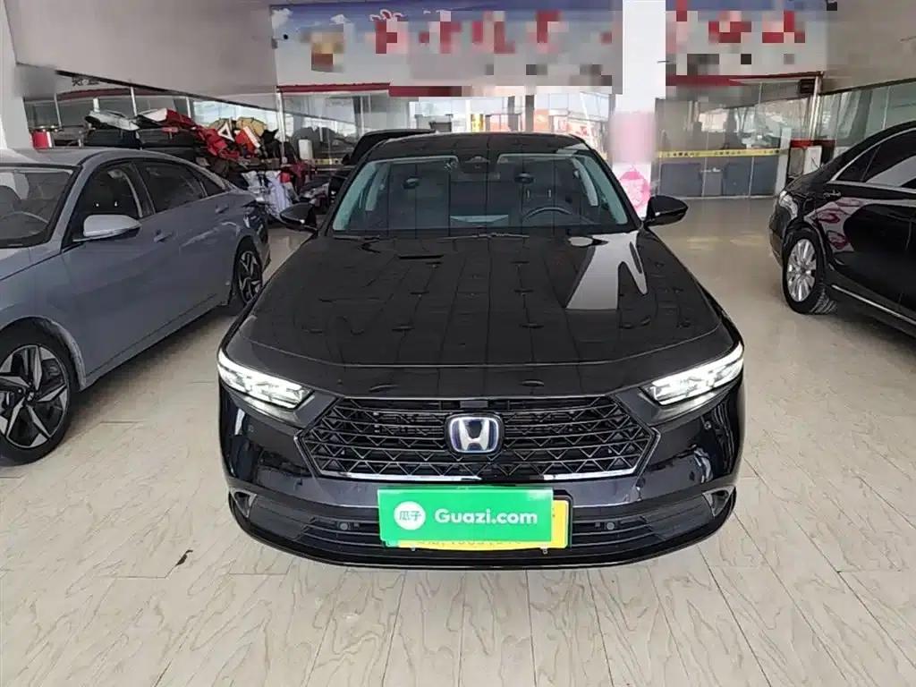 Accord PHEV 2023 2.0L e:PHEV Premium Edition — миниатюра 3