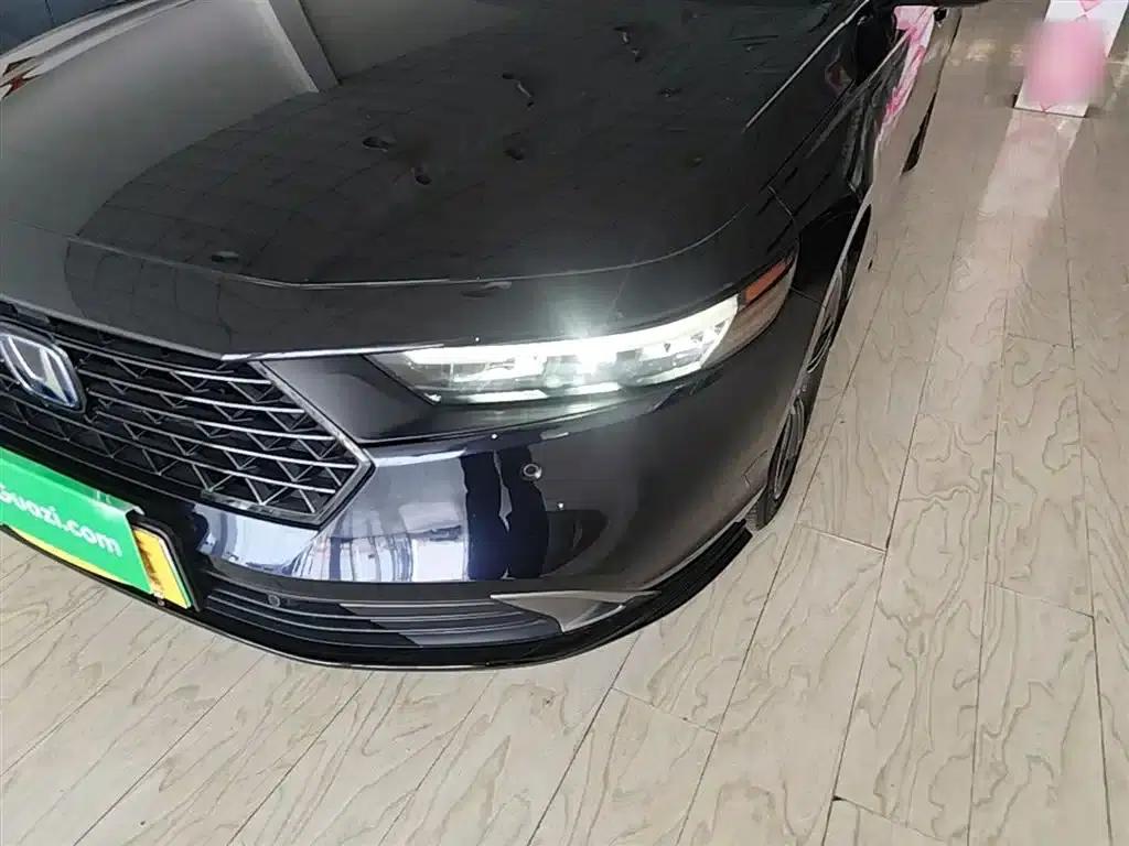 Accord PHEV 2023 2.0L e:PHEV Premium Edition — миниатюра 24