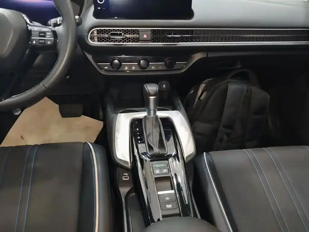 Honda HR-V 2023 240TURBO Trendy Edition — миниатюра 14