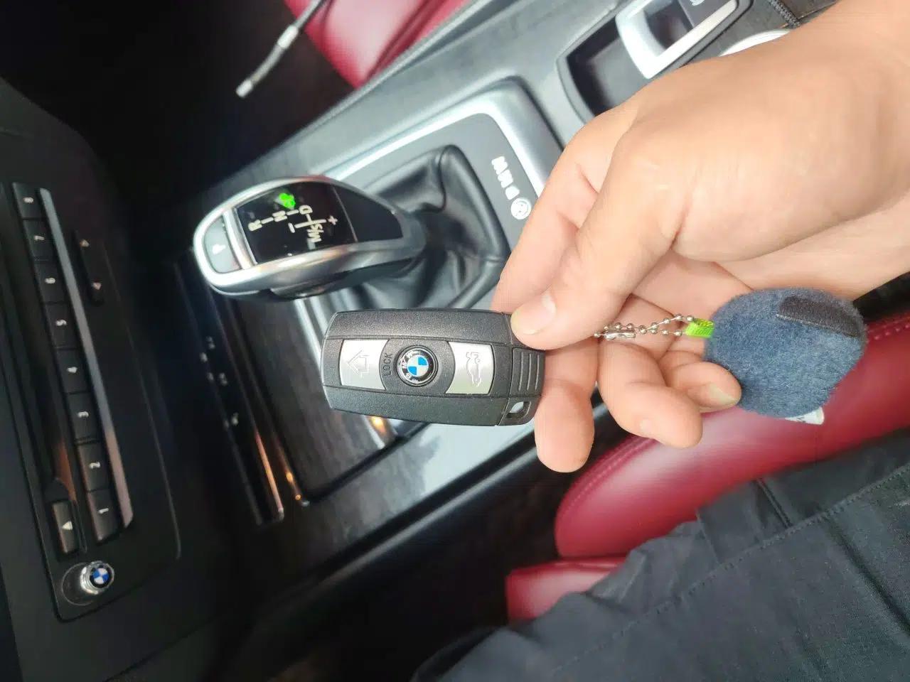 BMW Z4 2012 sDrive20i 10th Anniversary Edition — миниатюра 9