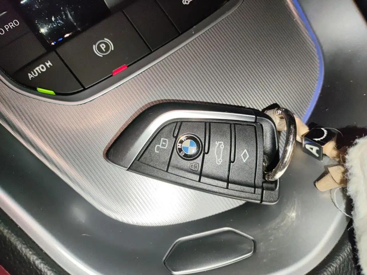 BMW Z4 2022 sDrive 25i M Sport Night Edition package — миниатюра 9