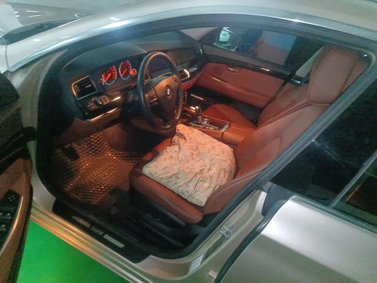 BMW 5 Series GT 2013 535i Elegant Edition — миниатюра 17