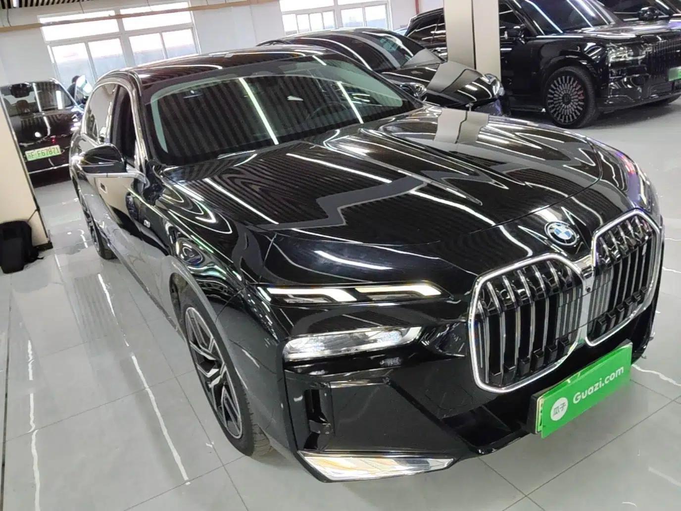 BMW i7 2023 eDrive50L Leading M Sport Package — миниатюра 3