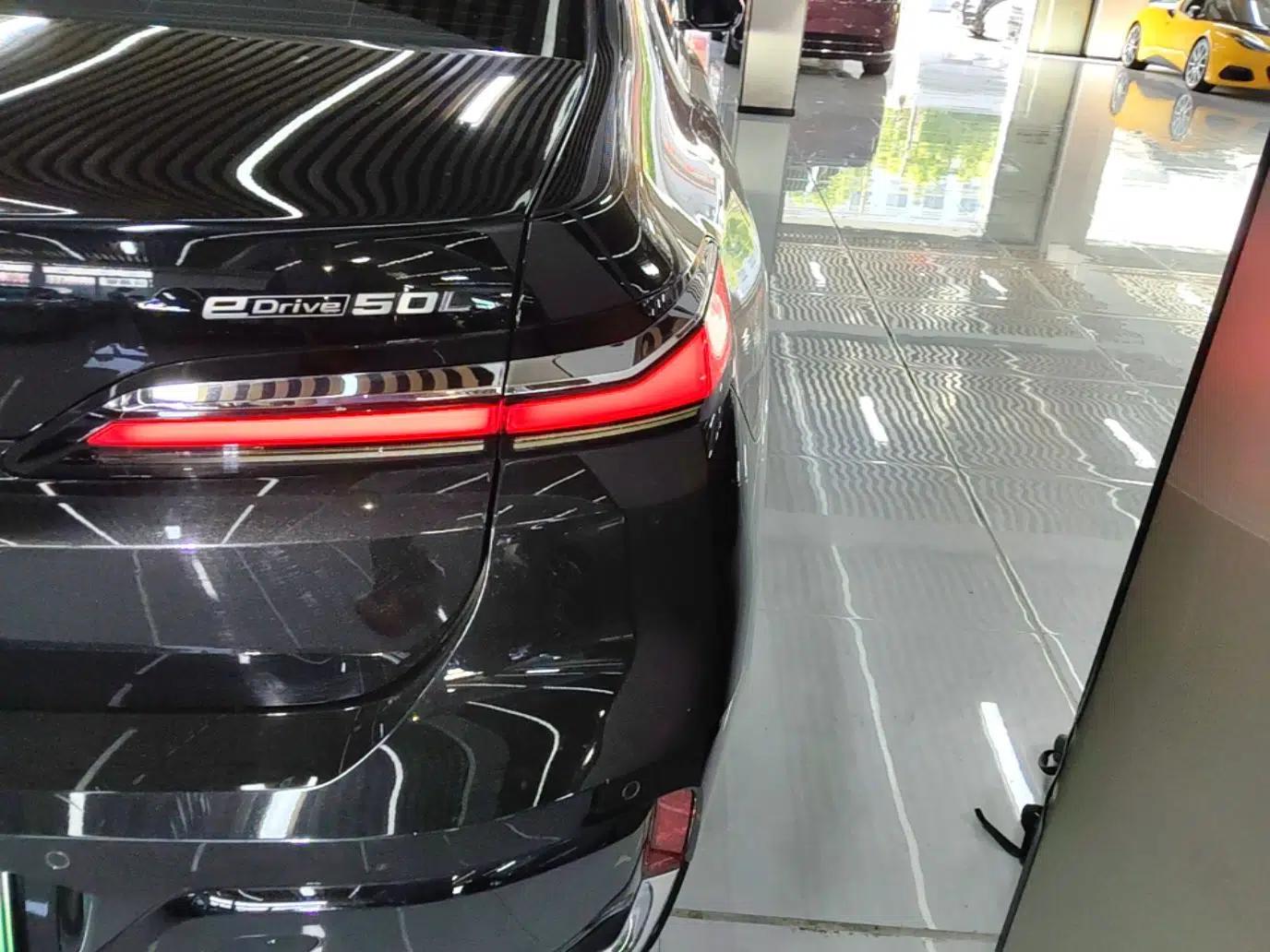 BMW i7 2023 eDrive50L Leading M Sport Package — миниатюра 7