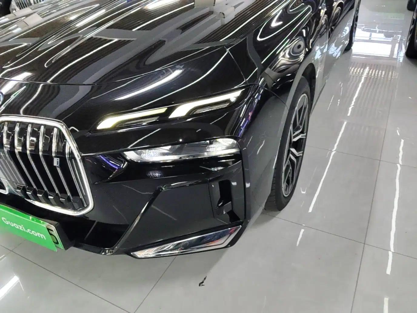 BMW i7 2023 eDrive50L Leading M Sport Package — миниатюра 9