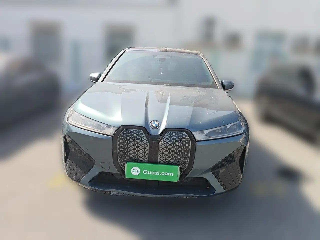 BMW iX 2023 Updated xDrive40 — миниатюра 2