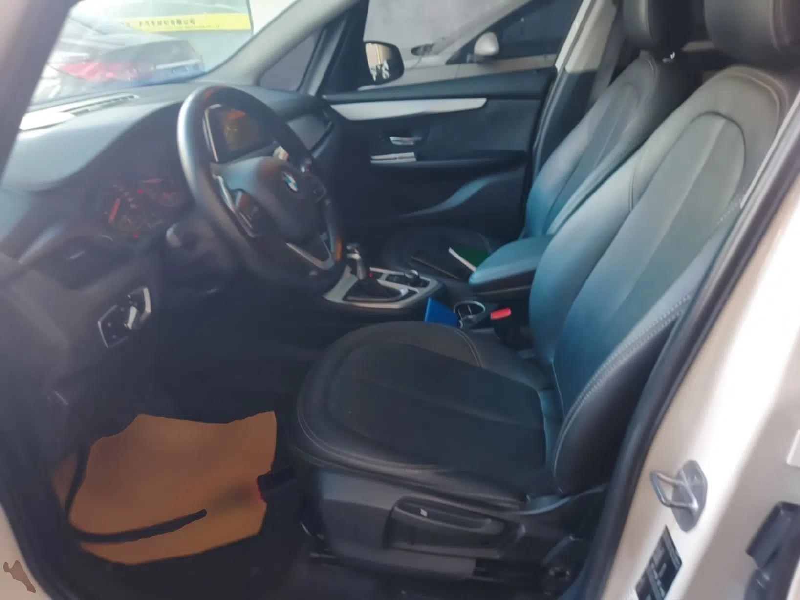 BMW 2 Series Active Tourer 2016 218i Fashion Model — миниатюра 18