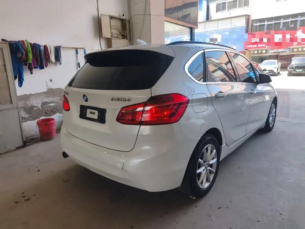 BMW 2 Series Active Tourer 2016 218i Fashion Model — миниатюра 6