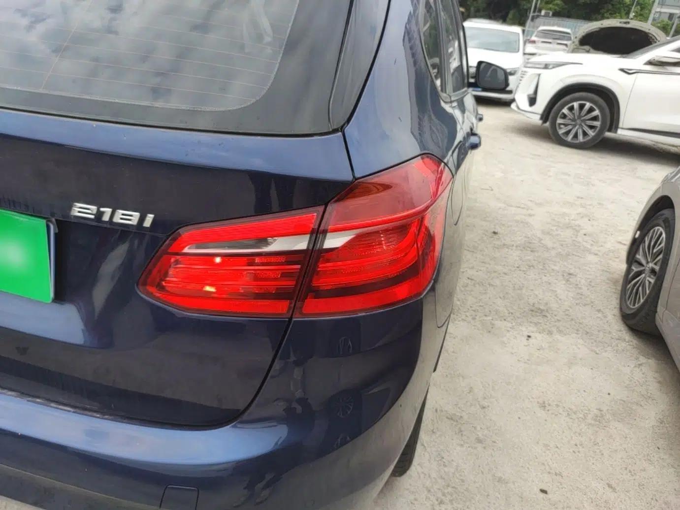 BMW 2 Series Active Tourer 2015 218i Leading Model — миниатюра 8
