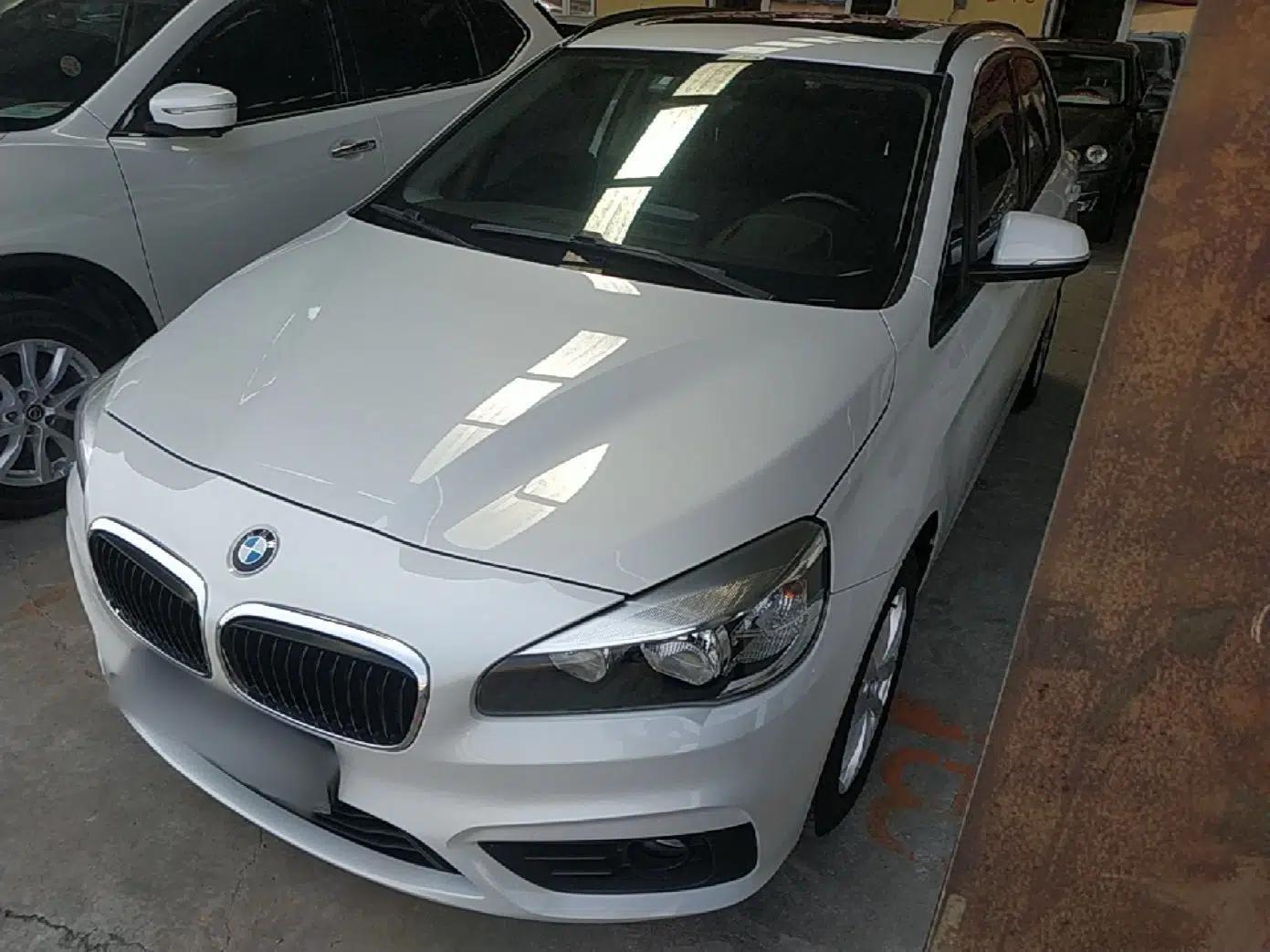 BMW 2 Series Active Tourer 2016 218i Fashion Model — миниатюра 1