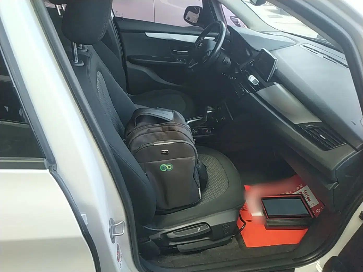 BMW 2 Series Active Tourer 2016 218i Fashion Model — миниатюра 23