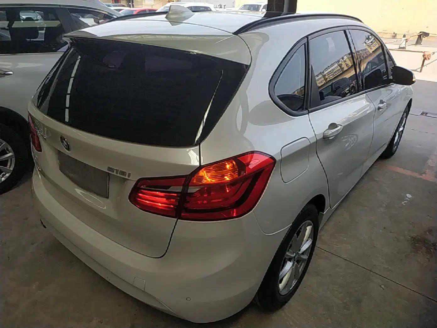 BMW 2 Series Active Tourer 2016 218i Fashion Model — миниатюра 6