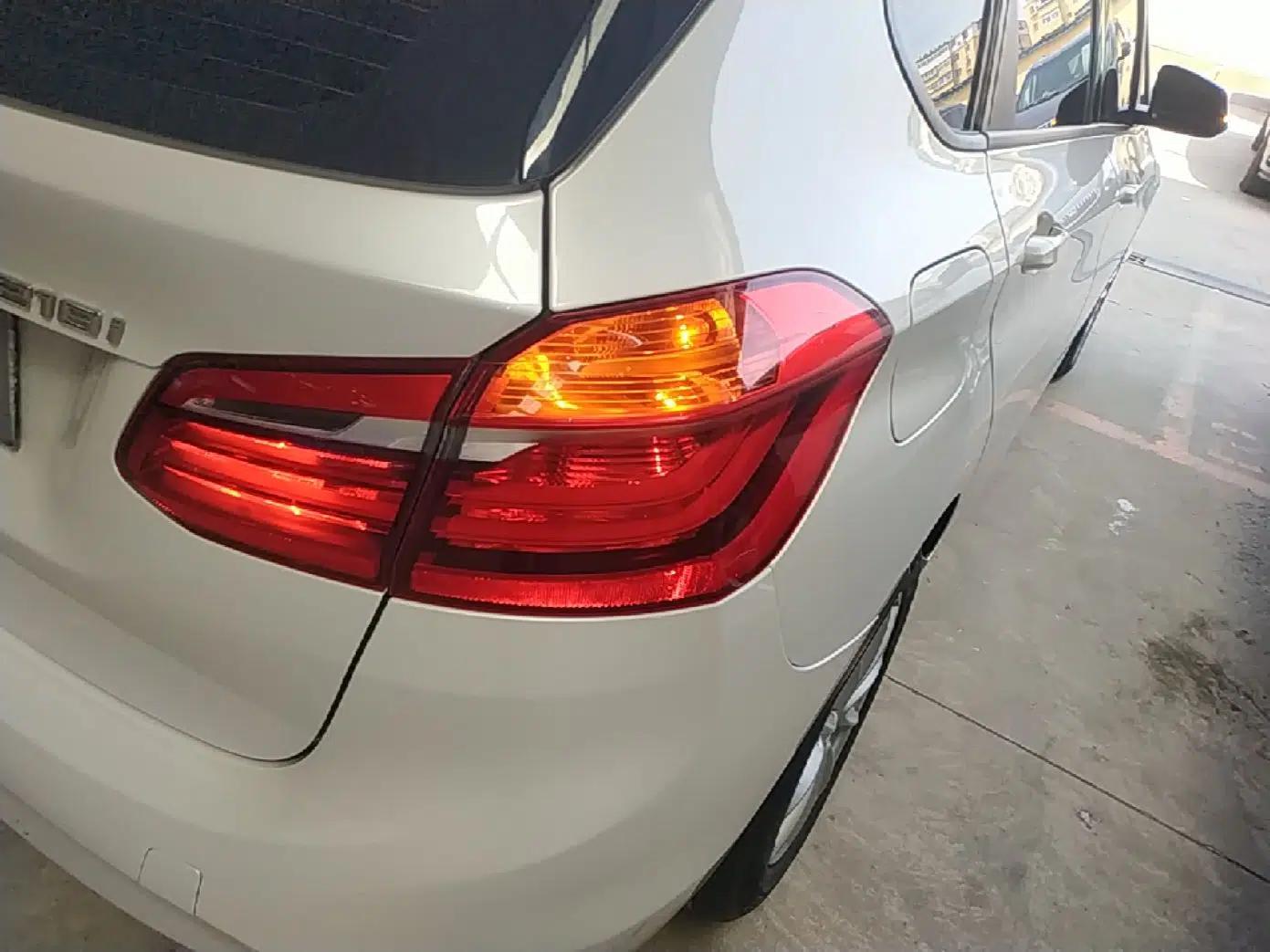 BMW 2 Series Active Tourer 2016 218i Fashion Model — миниатюра 7