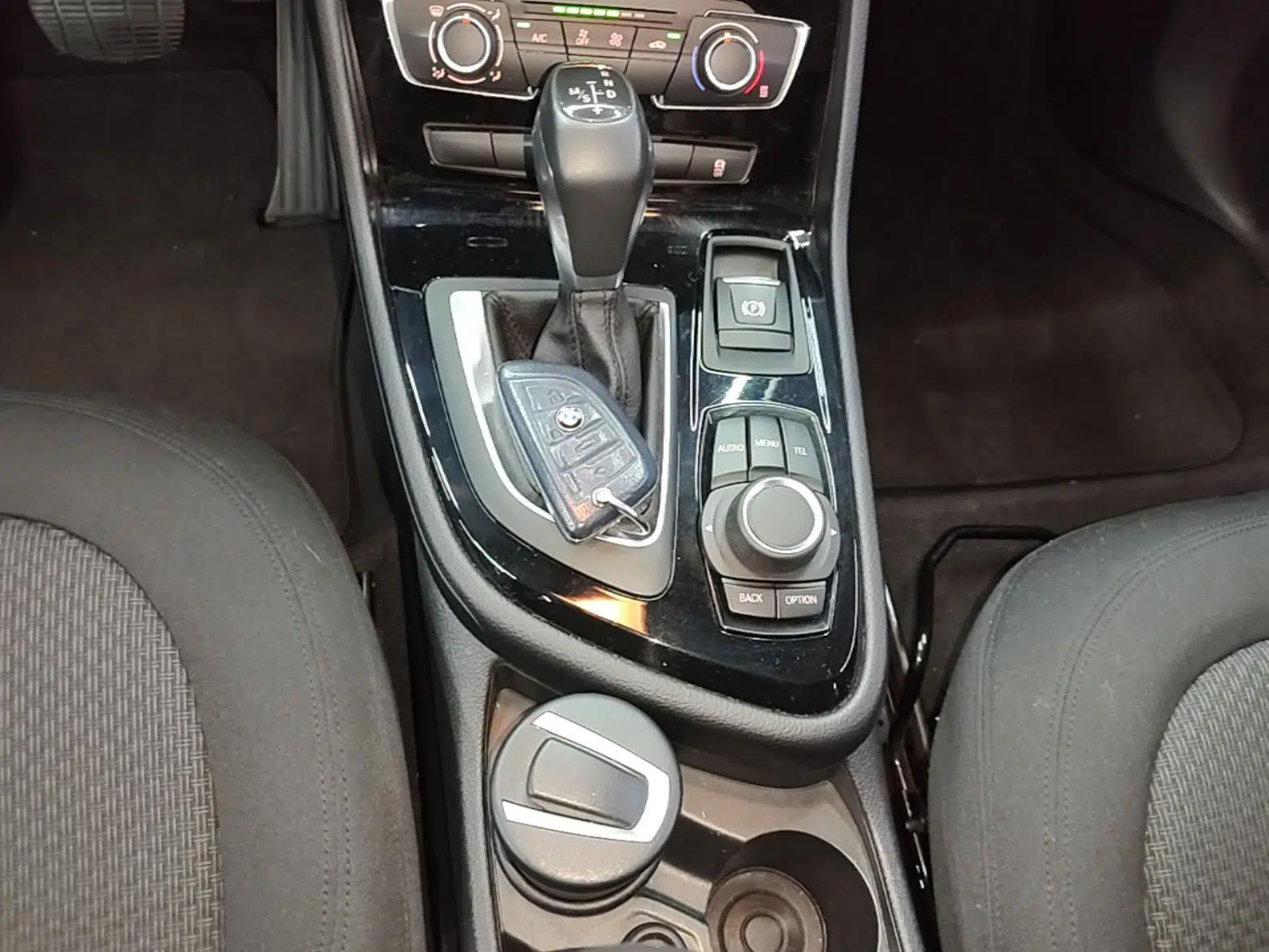 BMW 2 Series Active Tourer 2016 218i Fashion Model — миниатюра 17