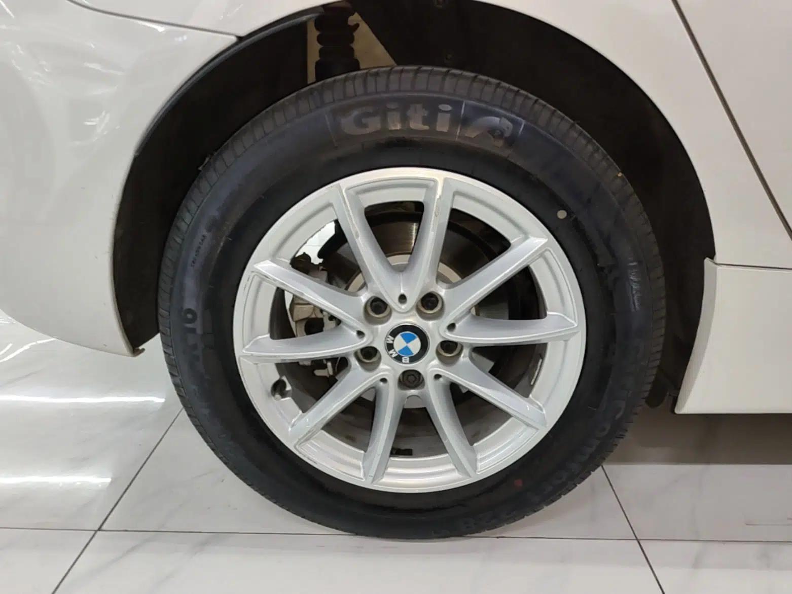 BMW 2 Series Active Tourer 2016 218i Fashion Model — миниатюра 10