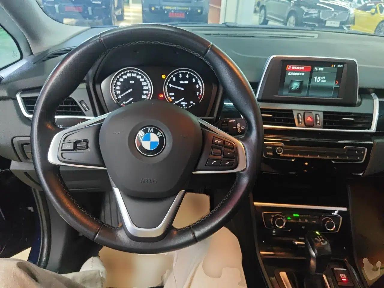 BMW 2 Series Active Tourer 2018 218i Fashion Model — миниатюра 11