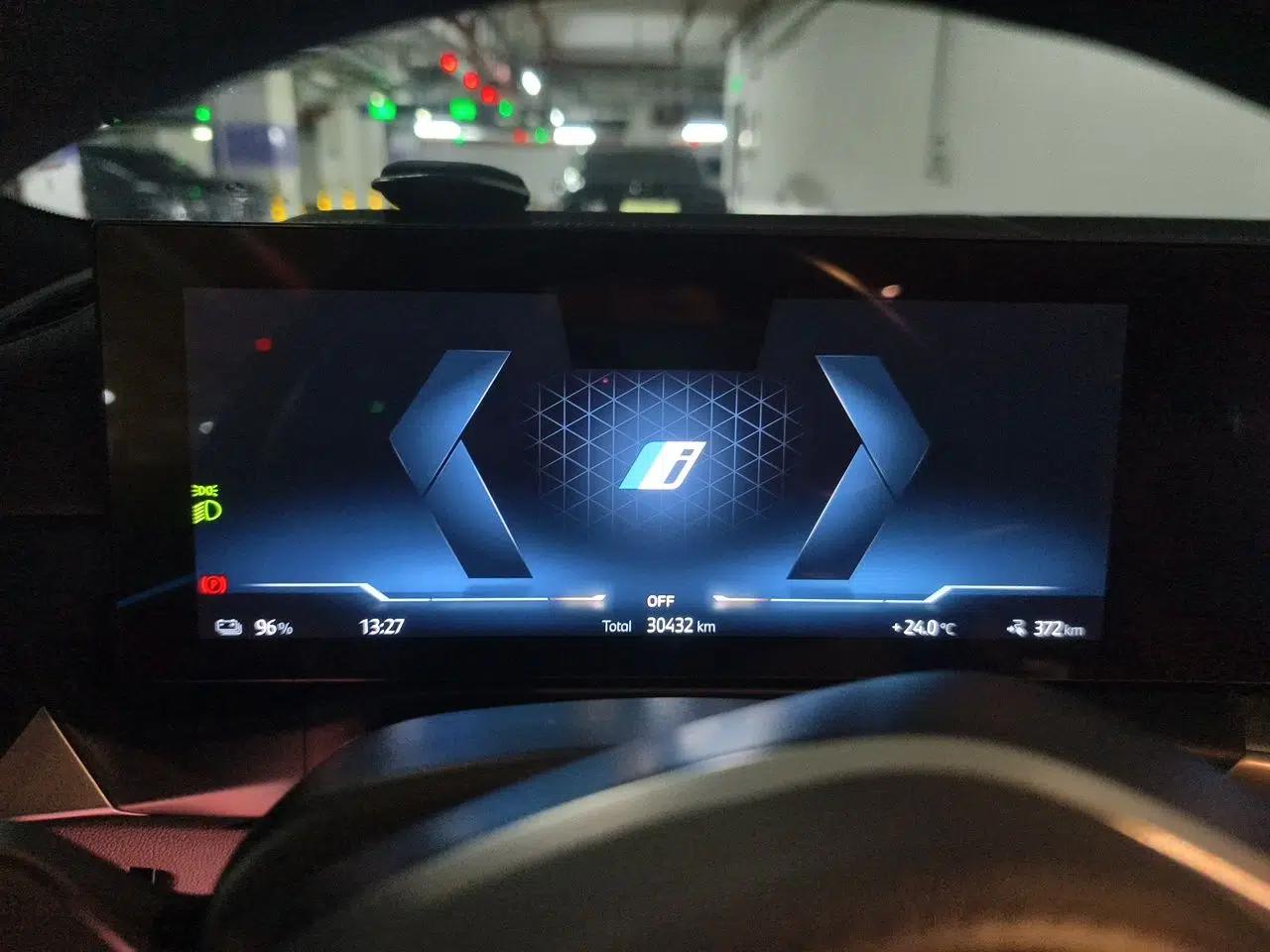 BMW i4 2022 eDrive40 — миниатюра 12