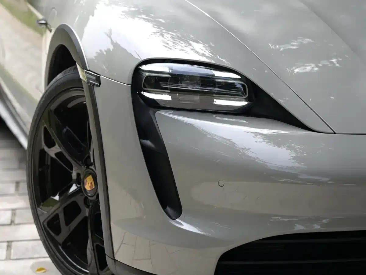Taycan 2022 Taycan 4 Cross Turismo — миниатюра 8