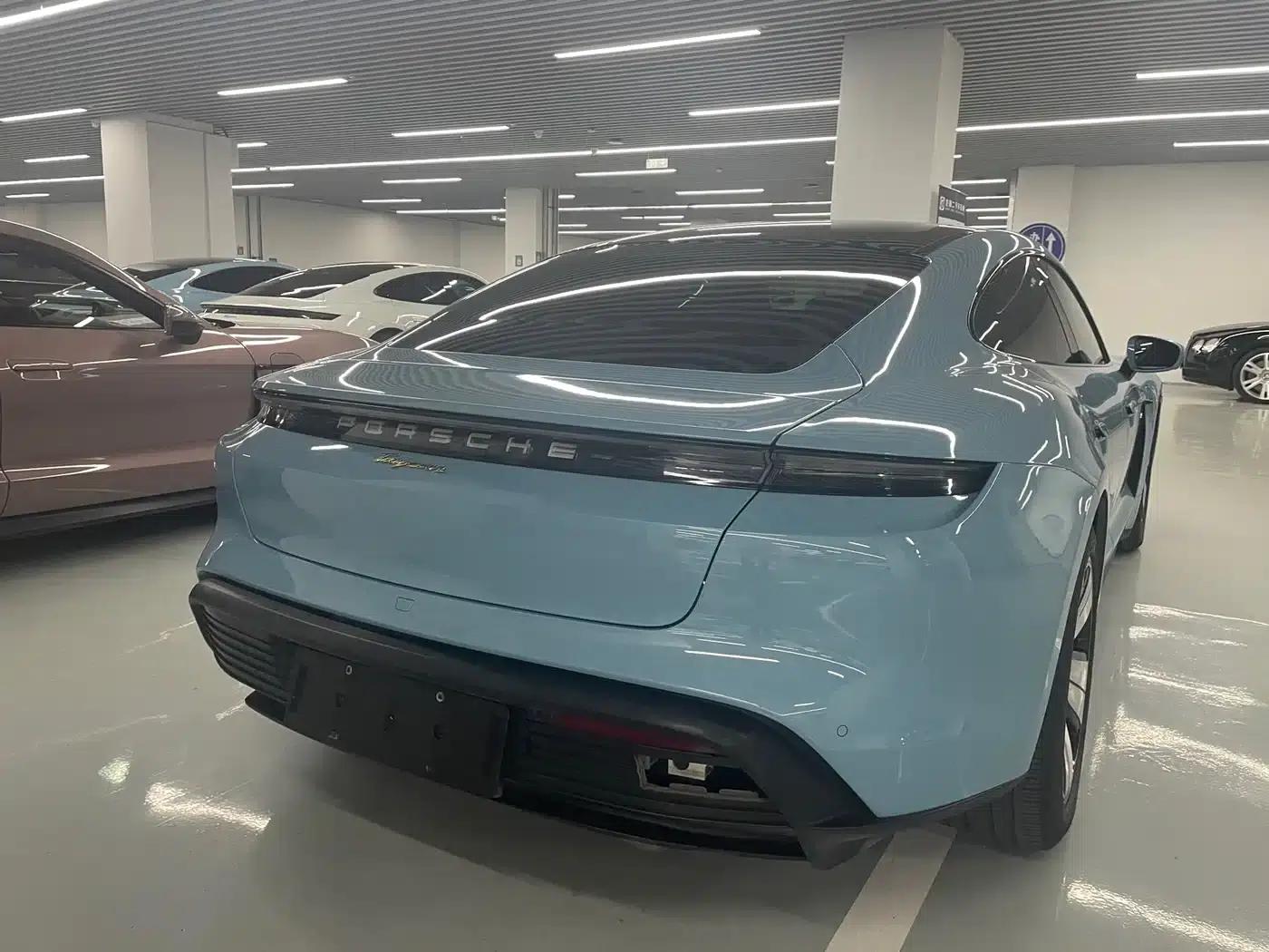 2020 Taycan — миниатюра 5