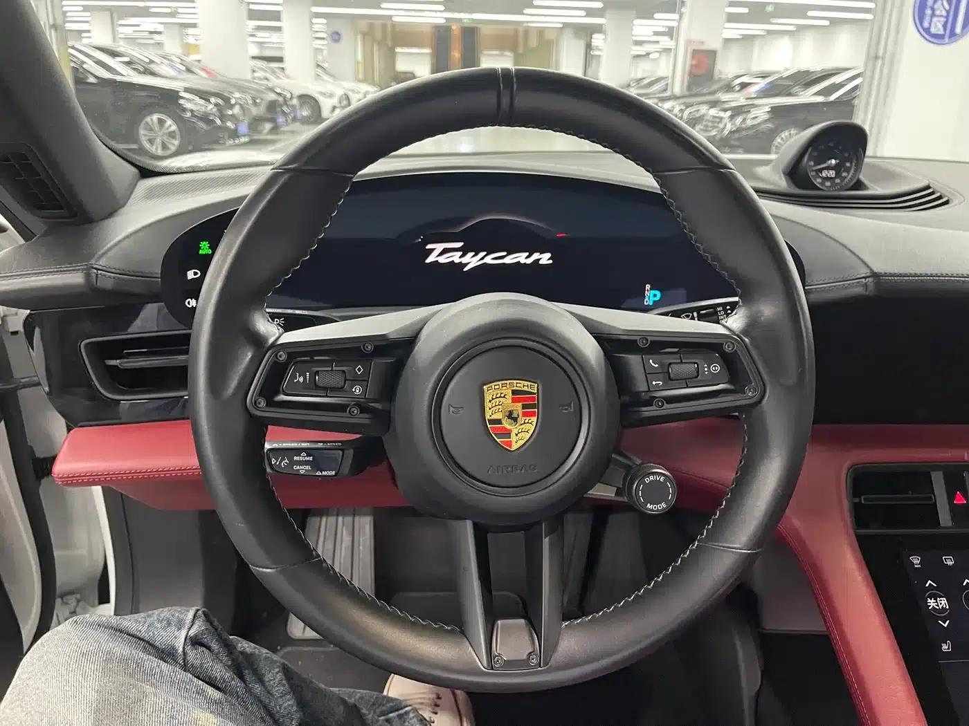 2020 Taycan — миниатюра 7