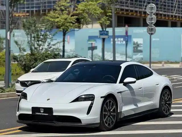 2020 Taycan