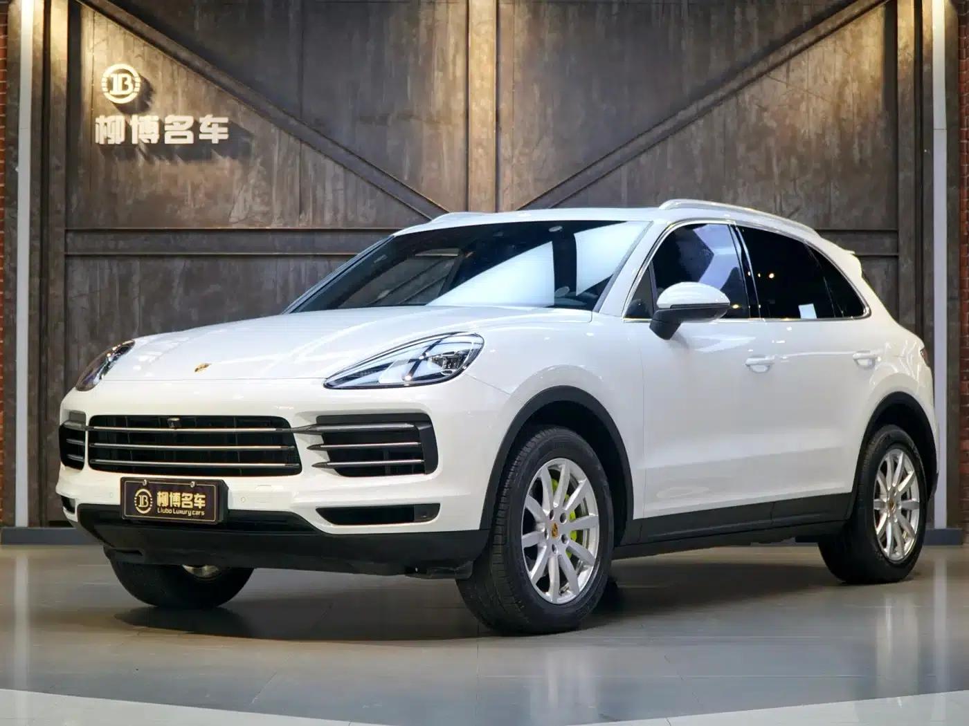 2019 Cayenne E-Hybrid 2.0T — миниатюра 1