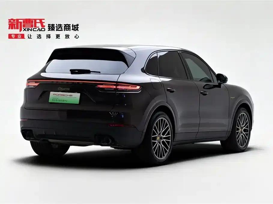 2022 Cayenne E-Hybrid 2.0T Platinum Edition — миниатюра 3