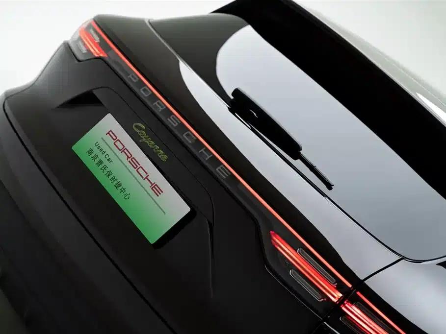 2022 Cayenne E-Hybrid 2.0T Platinum Edition — миниатюра 8